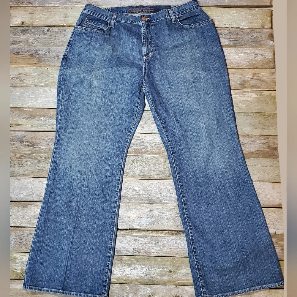 Eddie Bauer Curvy Bootcut Medium Distressed Washed Denim Jeans Womens 20+ W-529